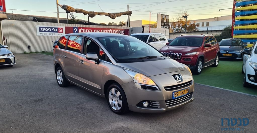 2012' Peugeot 5008 פיג'ו photo #2