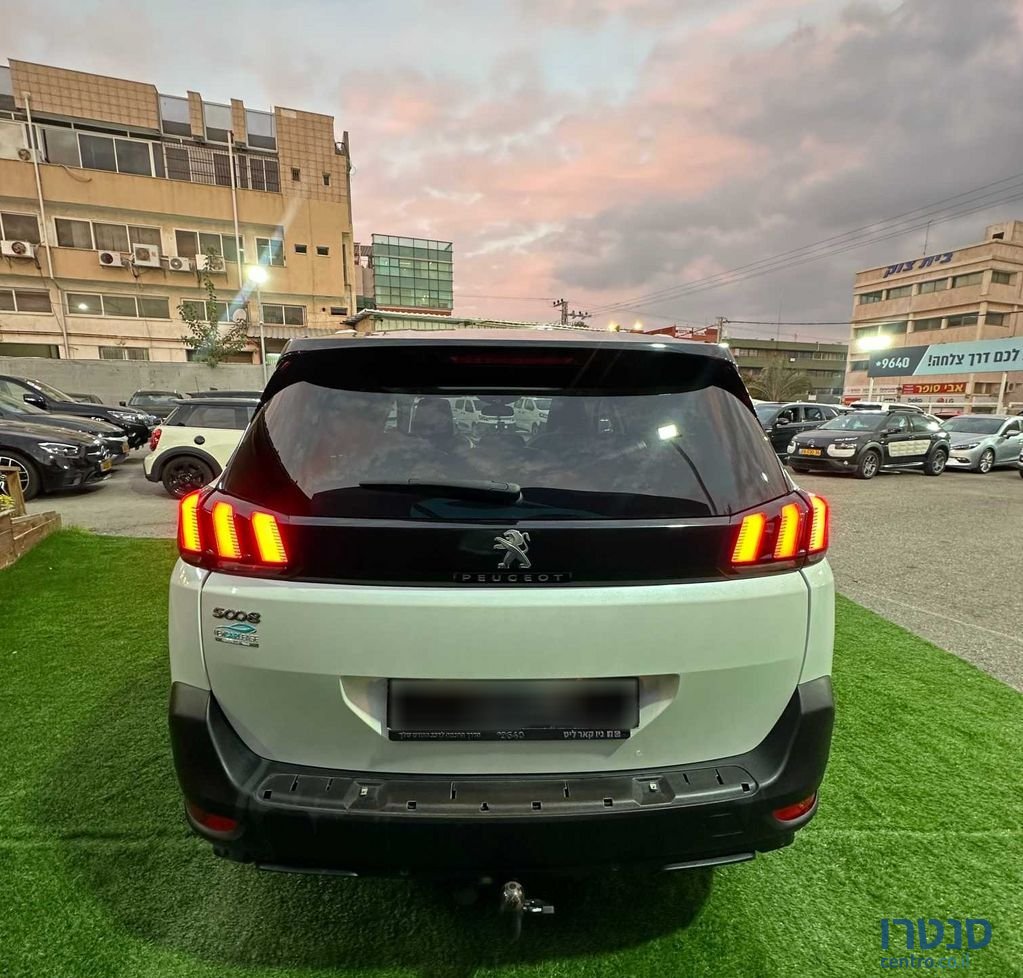 2020' Peugeot 5008 פיג'ו photo #3