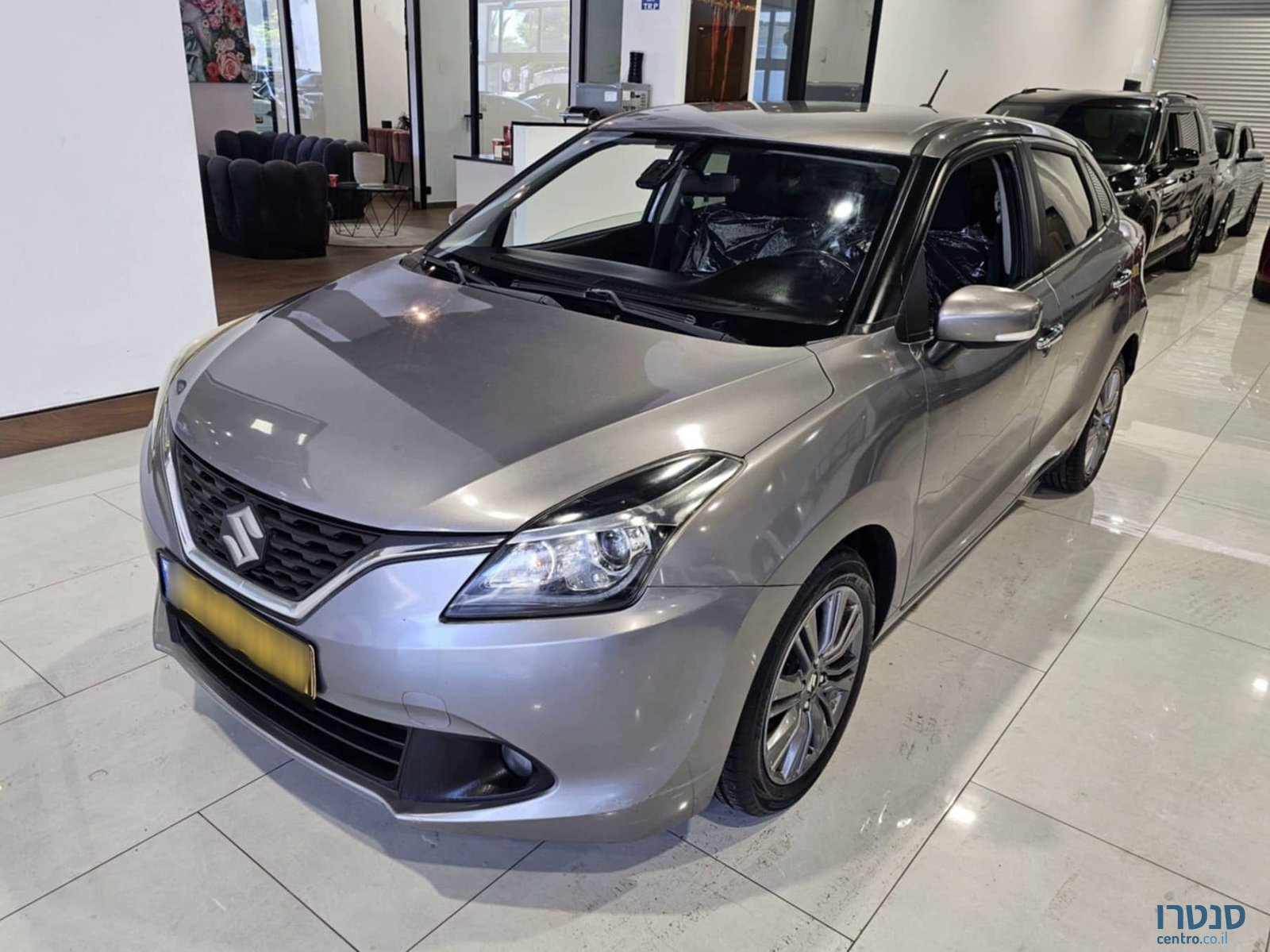 2019' Suzuki Baleno photo #1