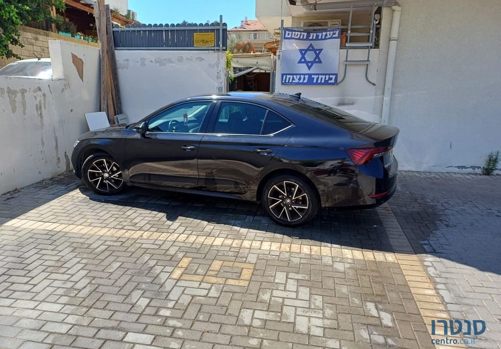 2021' Skoda Octavia סקודה אוקטביה photo #3