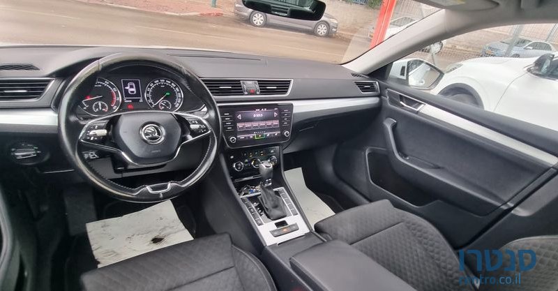 2021' Skoda Superb סקודה סופרב photo #2