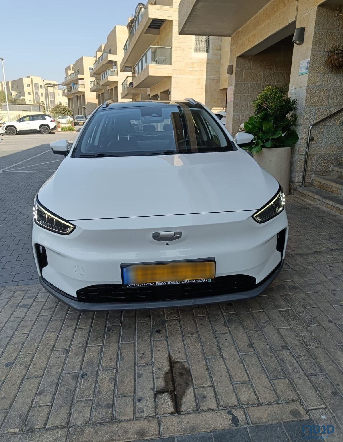 2022' Geely Geometry C ג׳ילי photo #2