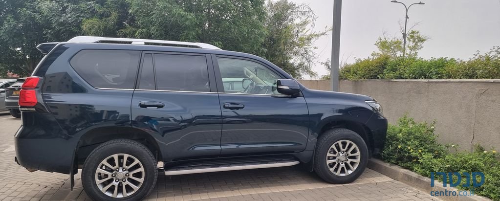 2022' Toyota Land Cruiser טויוטה לנד קרוזר photo #2