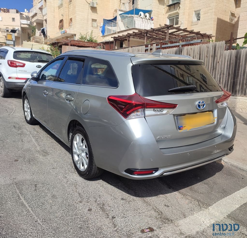 2018' Toyota Auris טויוטה אוריס photo #3