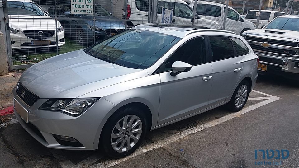 2015' SEAT Leon photo #1