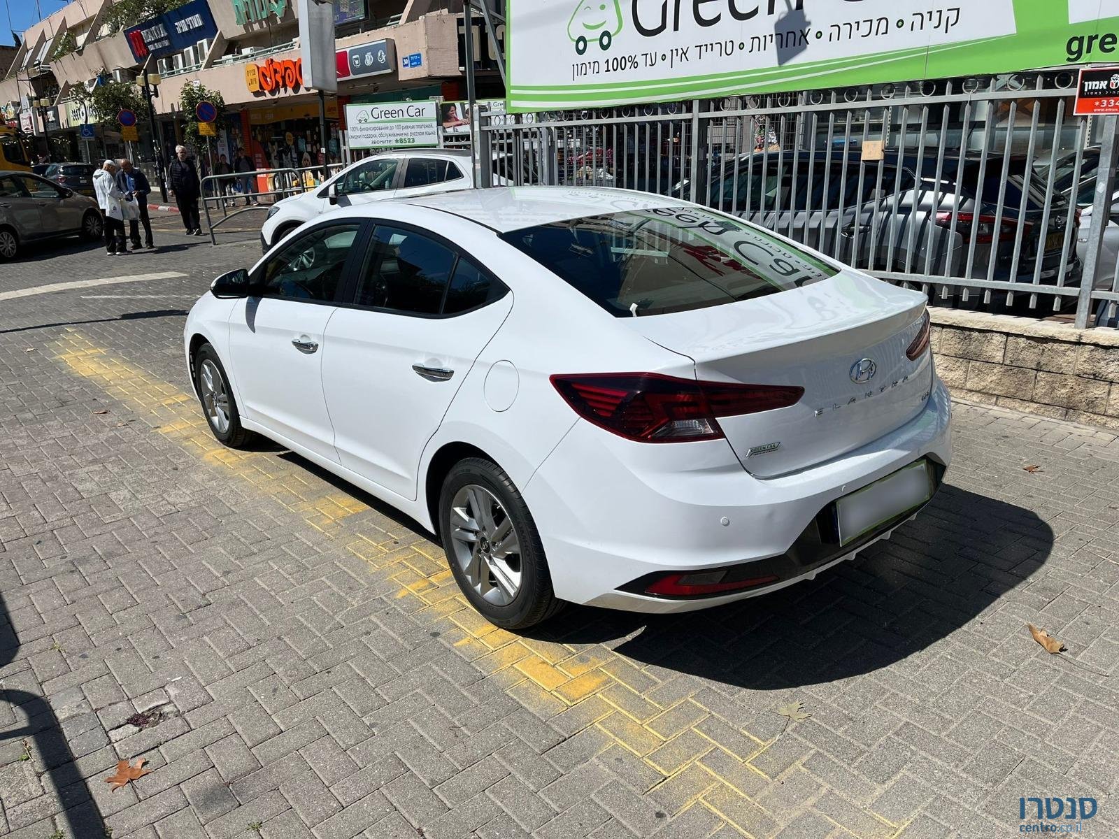 2019' Hyundai Elantra photo #4