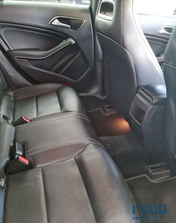 2018' Mercedes-Benz Cla מרצדס photo #5