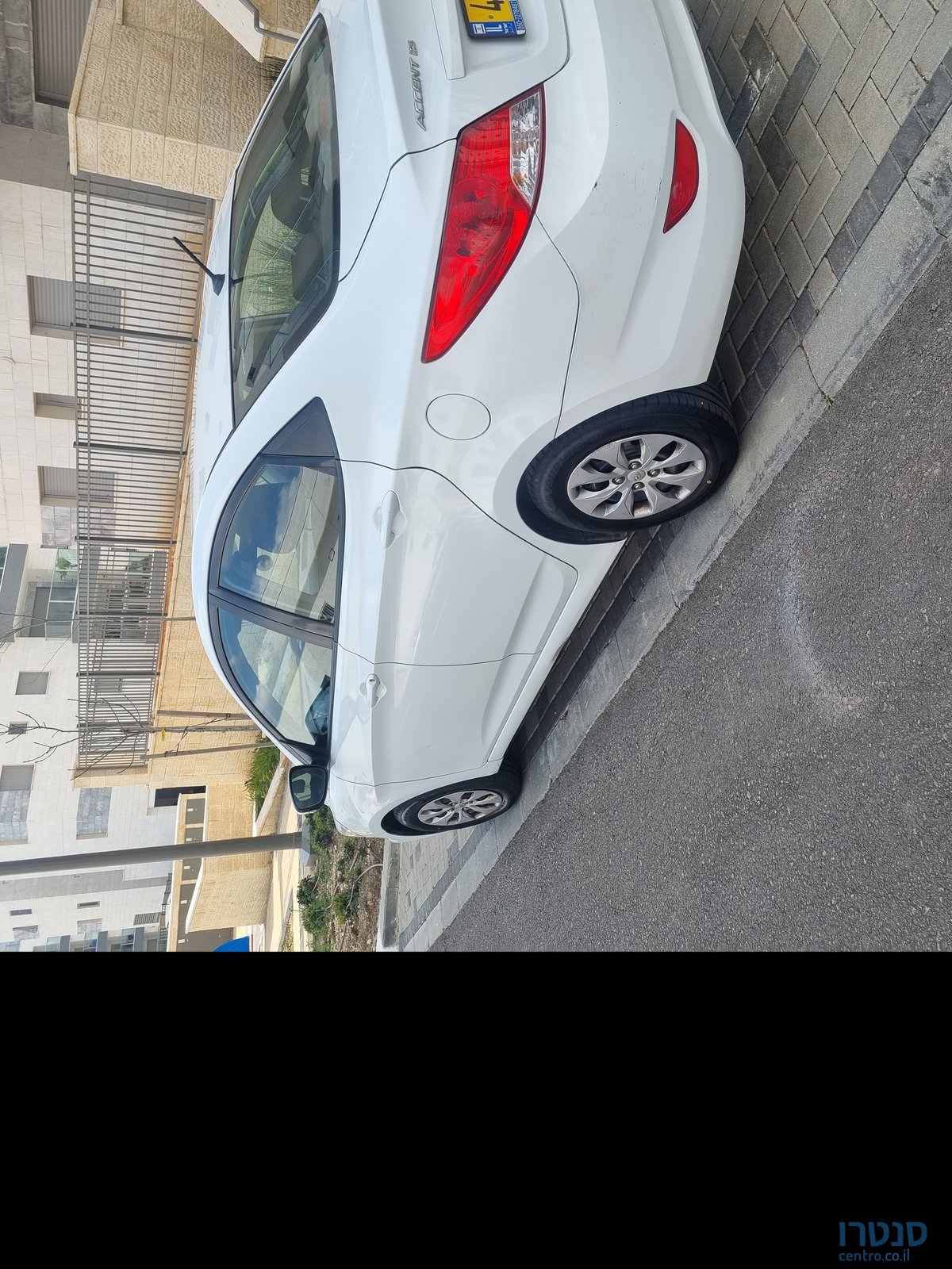 2017' Hyundai i25 יונדאי photo #2