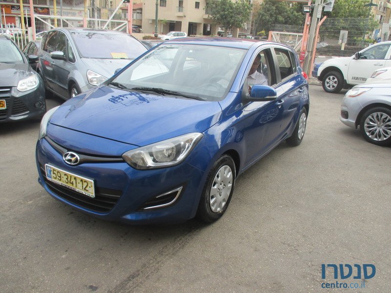2014' Hyundai i20 photo #1
