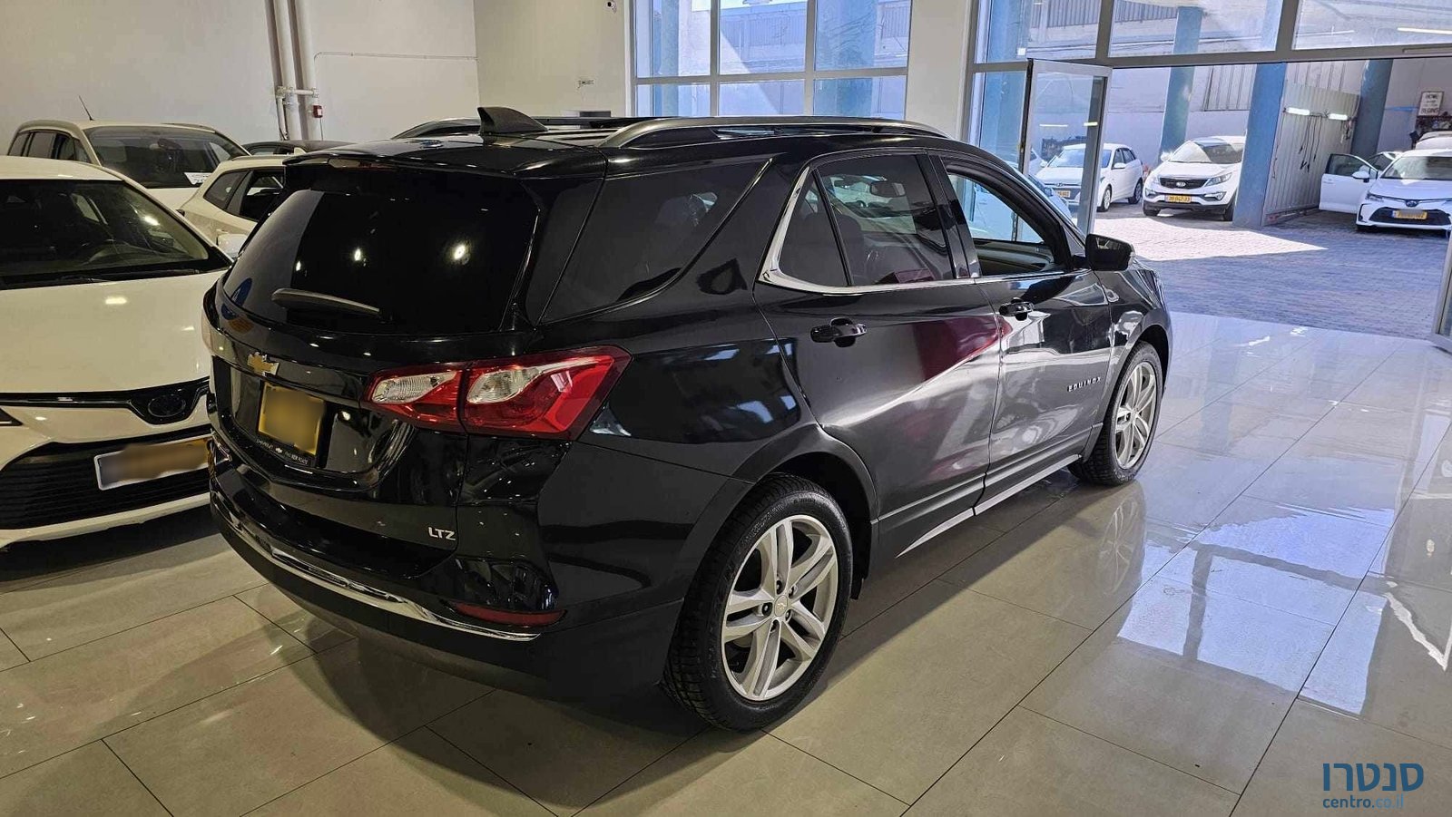 2020' Chevrolet Equinox photo #3