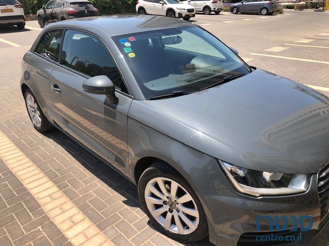 2016' Audi A1 photo #5