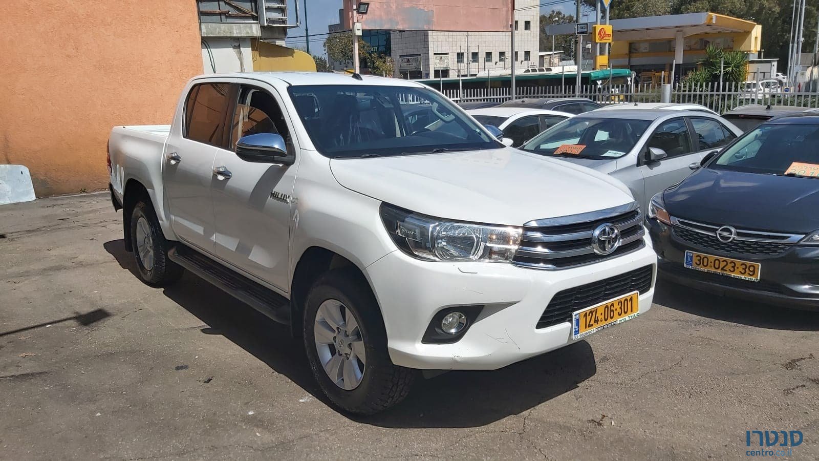 2018' Toyota Hilux photo #1