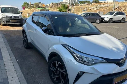 2022' Toyota C-HR טויוטה