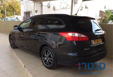 2012' Ford Focus טרנד החדשה 4 דלתות photo #3