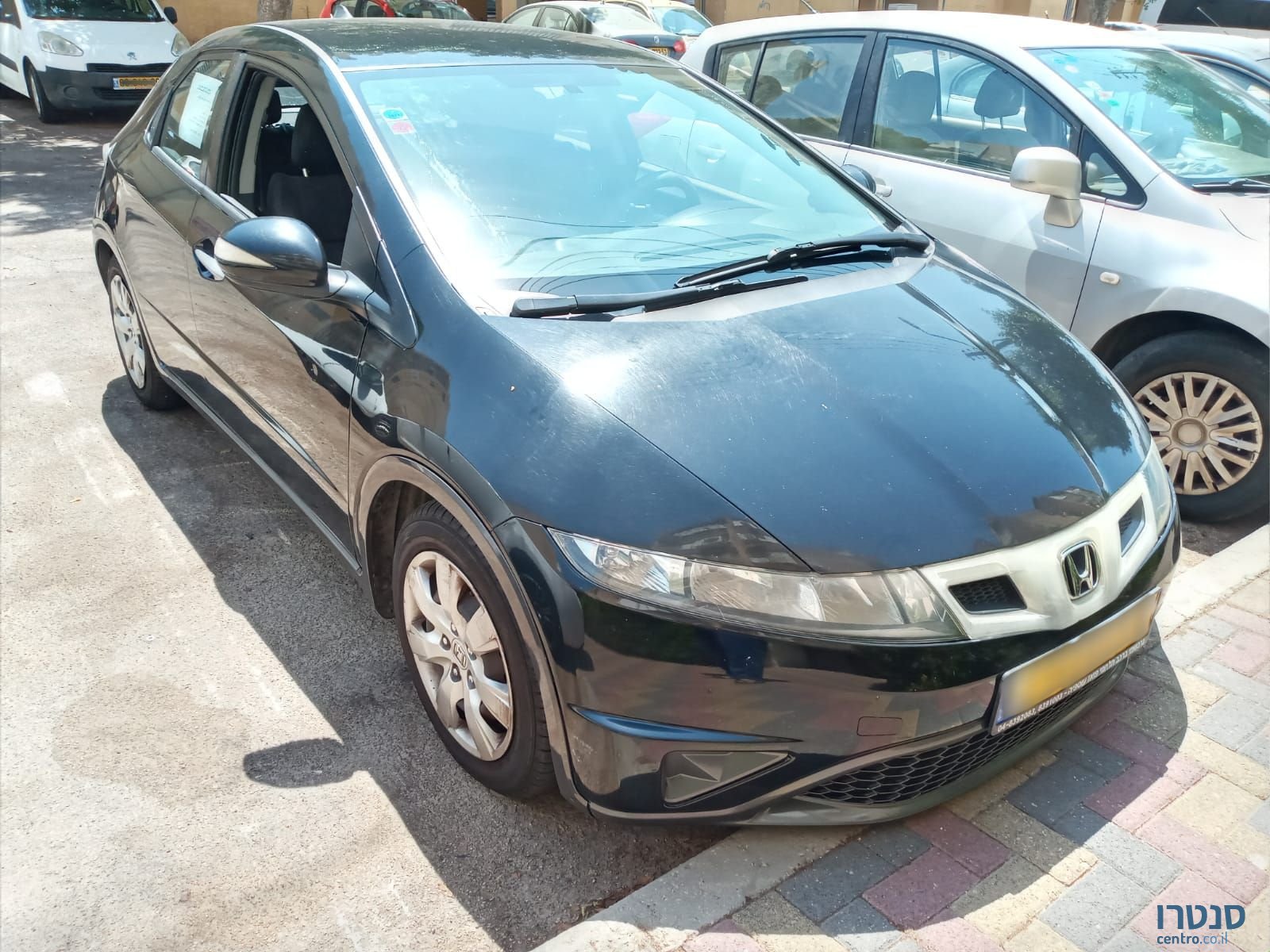 2011' Honda Civic הונדה האצ`בק photo #1