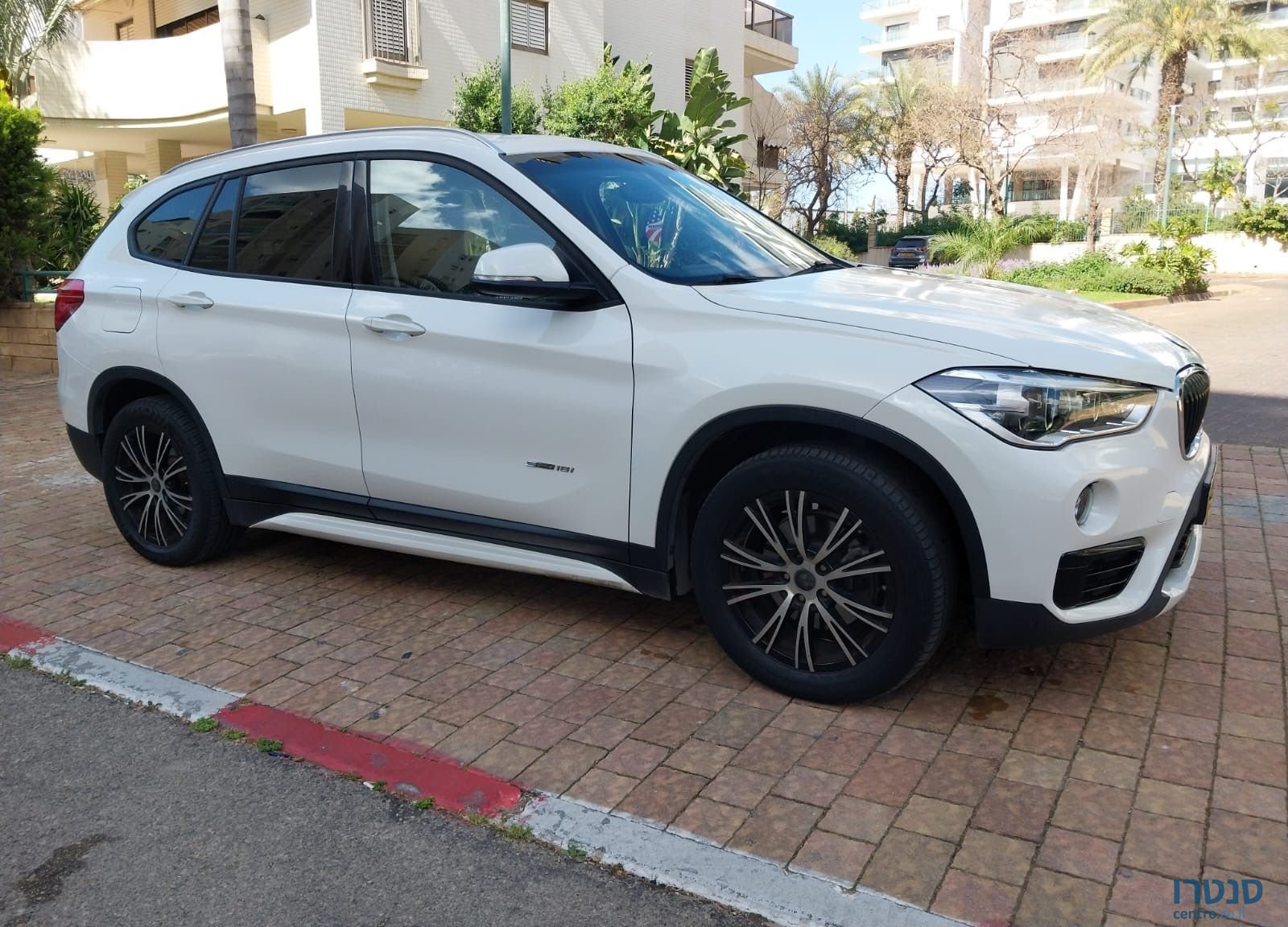 2017' BMW X1 ב מ וו photo #3