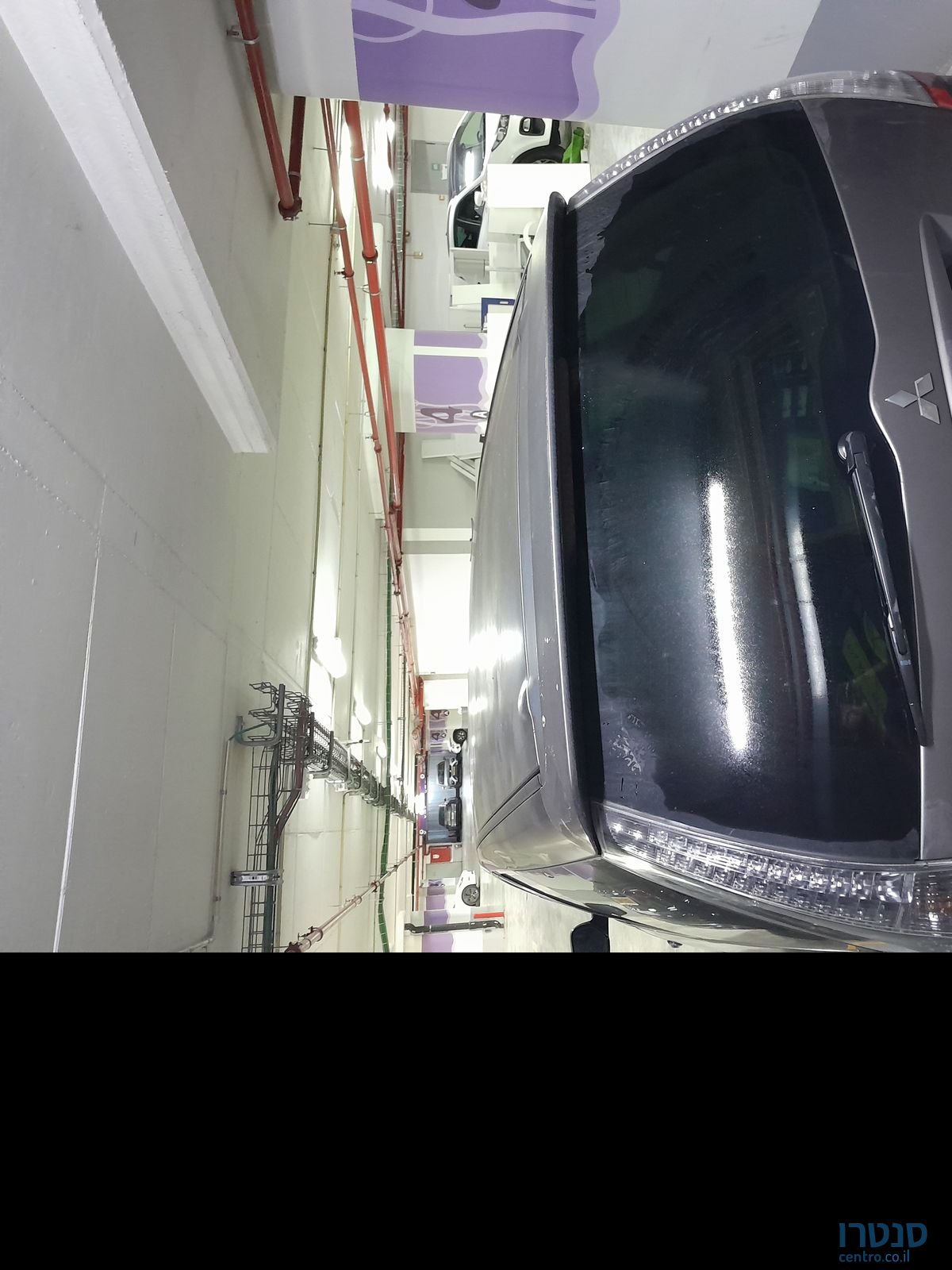 2008' Mitsubishi Grandis מיצובישי גרנדיס photo #2