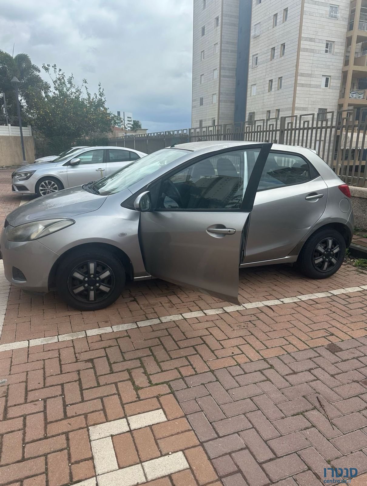 2010' Mazda 2 מאזדה photo #2