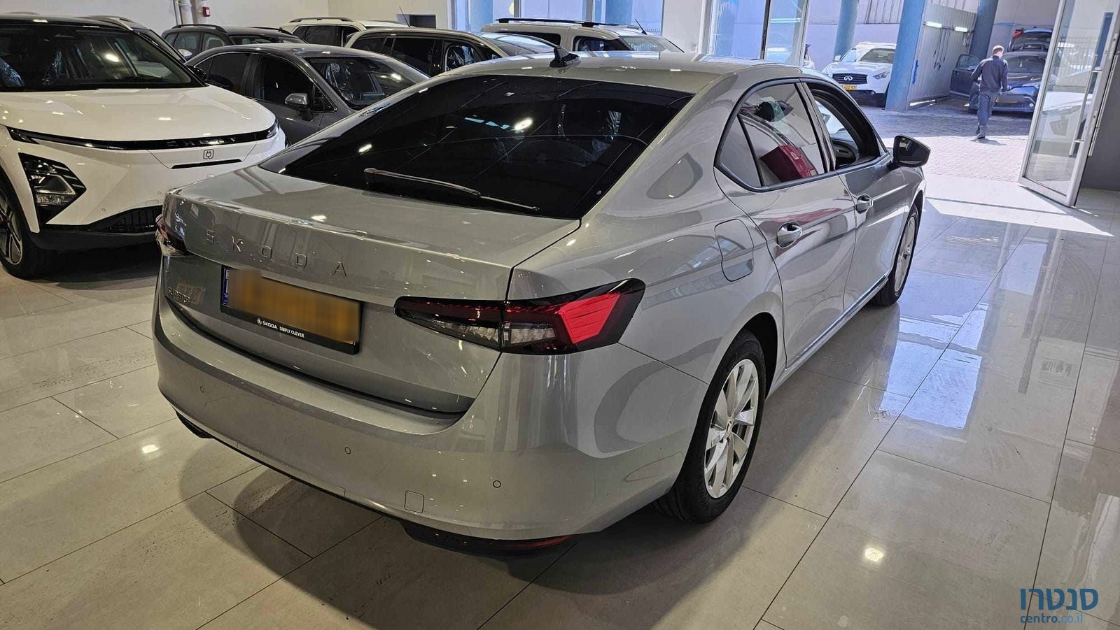 2025' Skoda Superb SELECTION FL photo #3