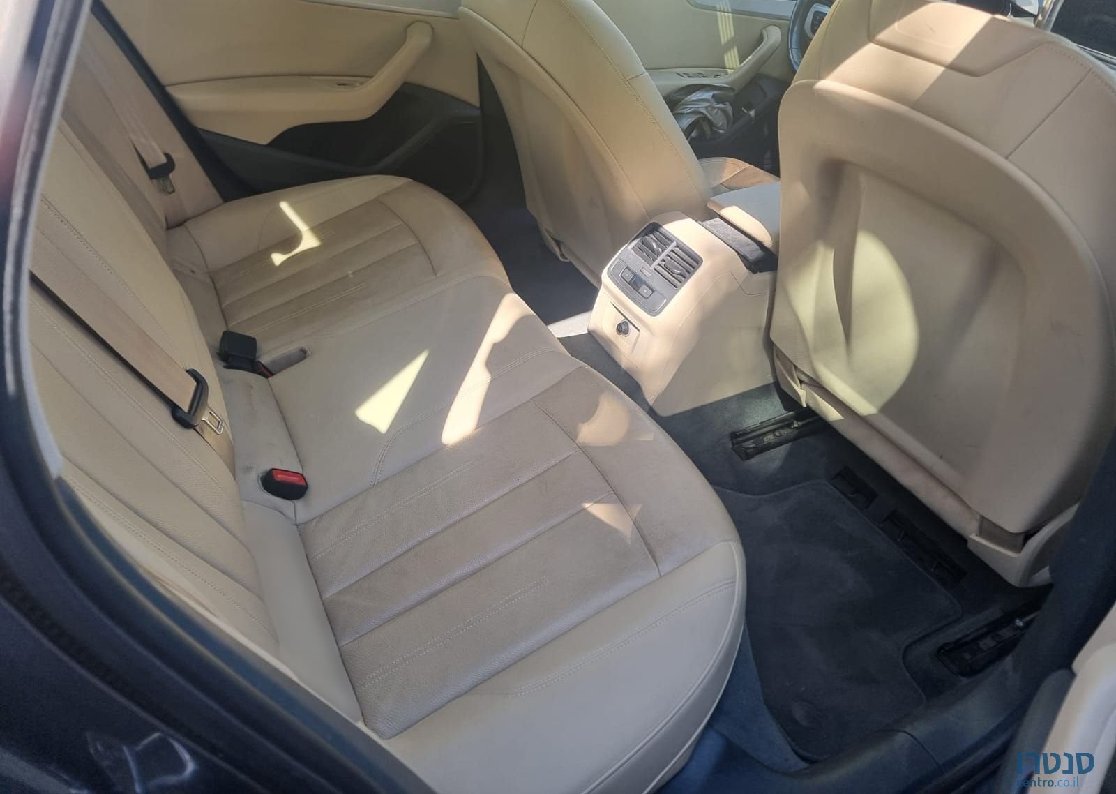 2017' Audi A4 053-3394233 photo #3