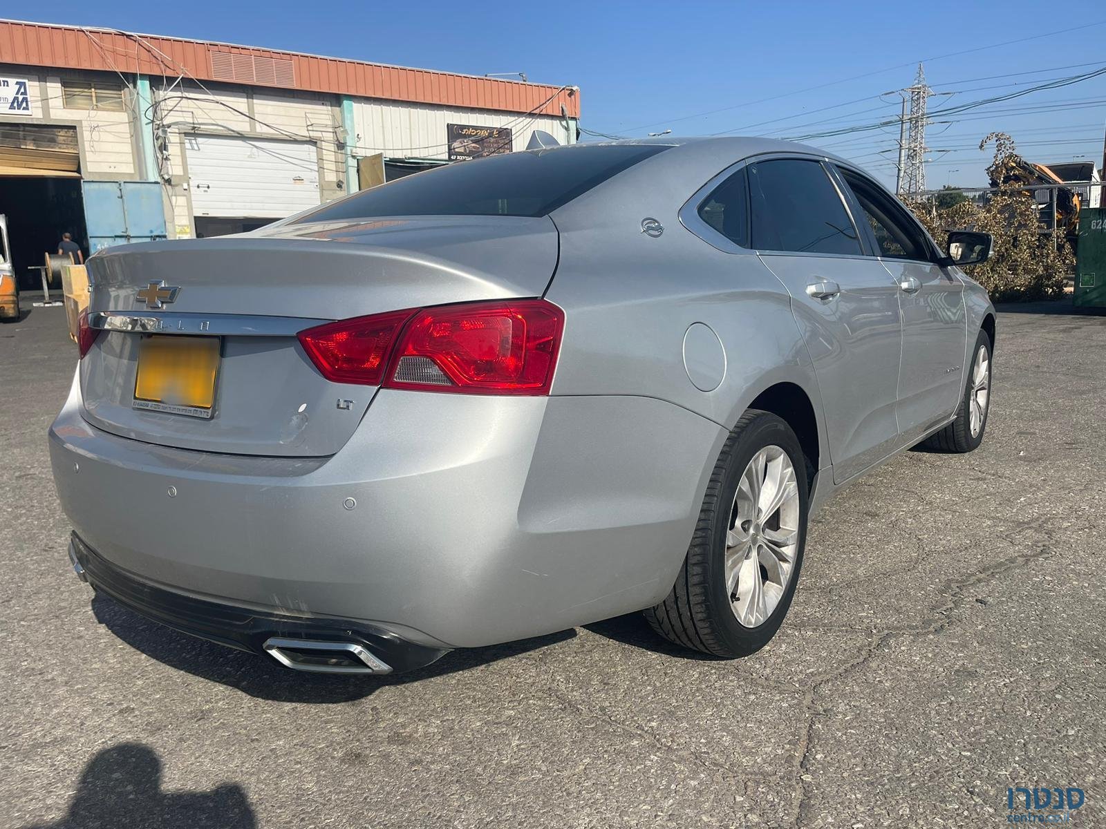 2015' Chevrolet Impala LT photo #3