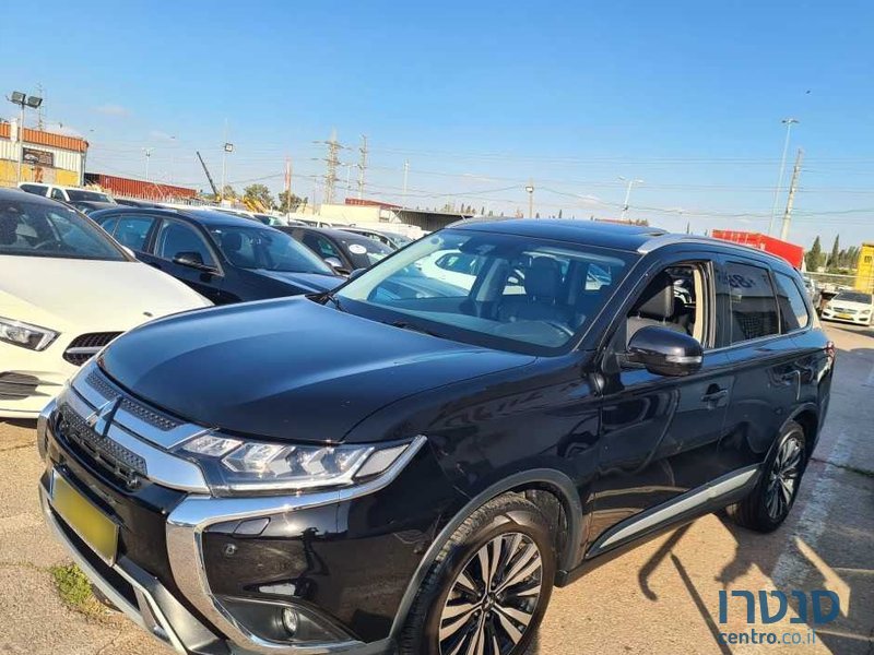 2019' Mitsubishi Outlander מיצובישי אאוטלנדר photo #4