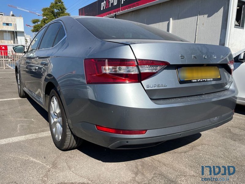 2020' Skoda Superb סקודה סופרב photo #3