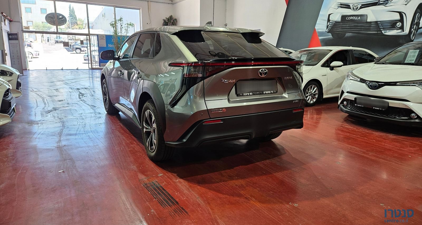 2024' Toyota bZ4X טויוטה photo #3