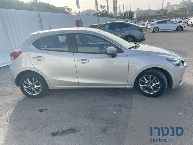 2022' Mazda 2 מאזדה photo #2