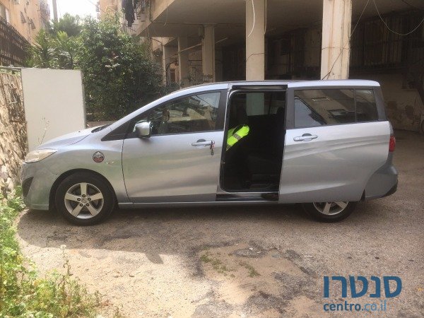 2011' Mazda 5 photo #1