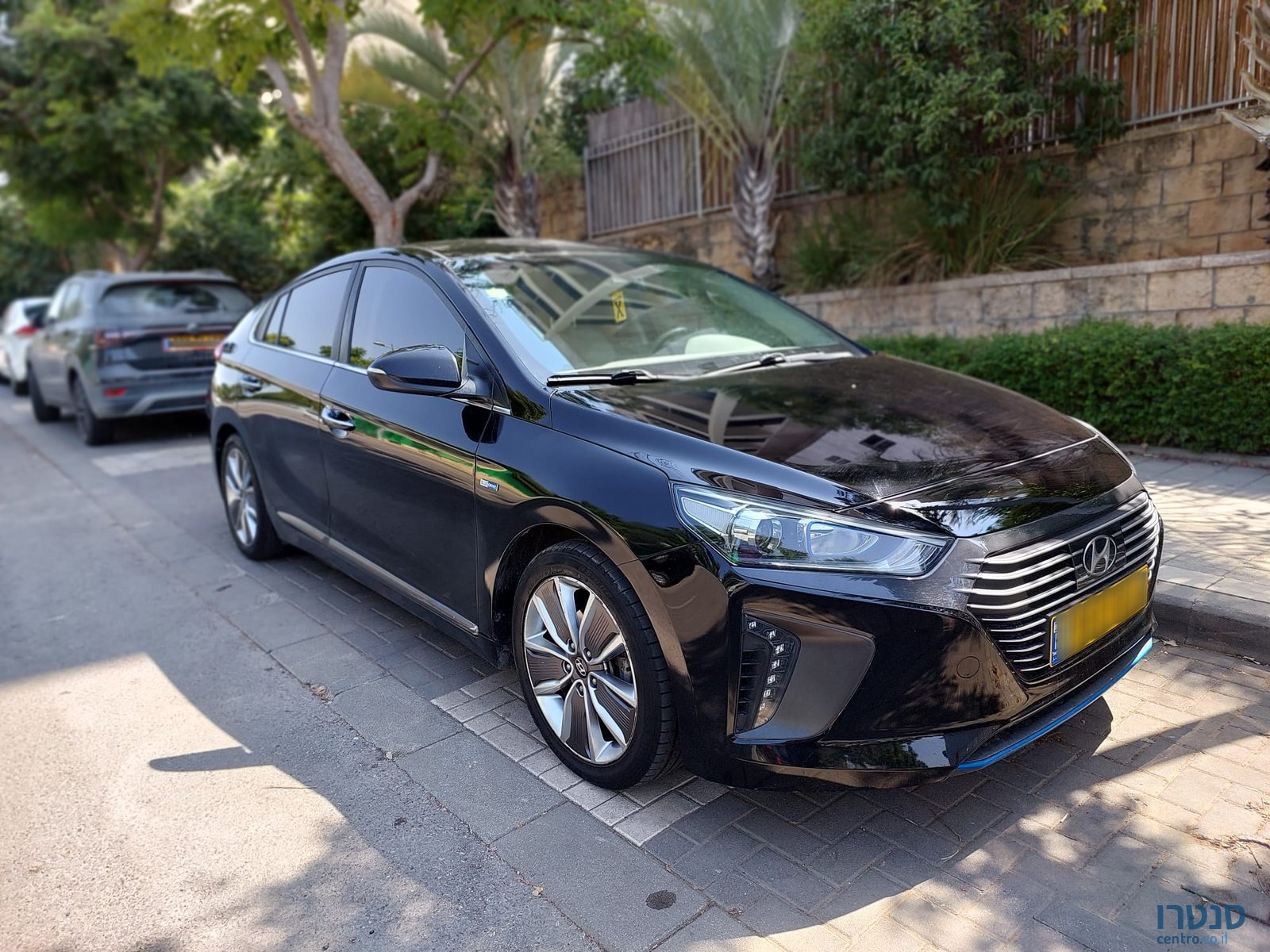 2019' Hyundai Ioniq photo #4