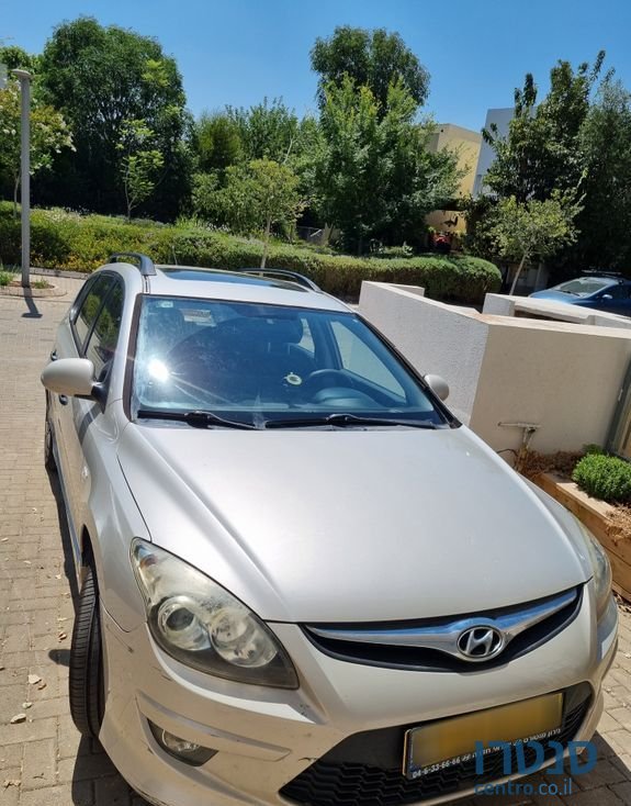 2011' Hyundai I30Cw יונדאי photo #3