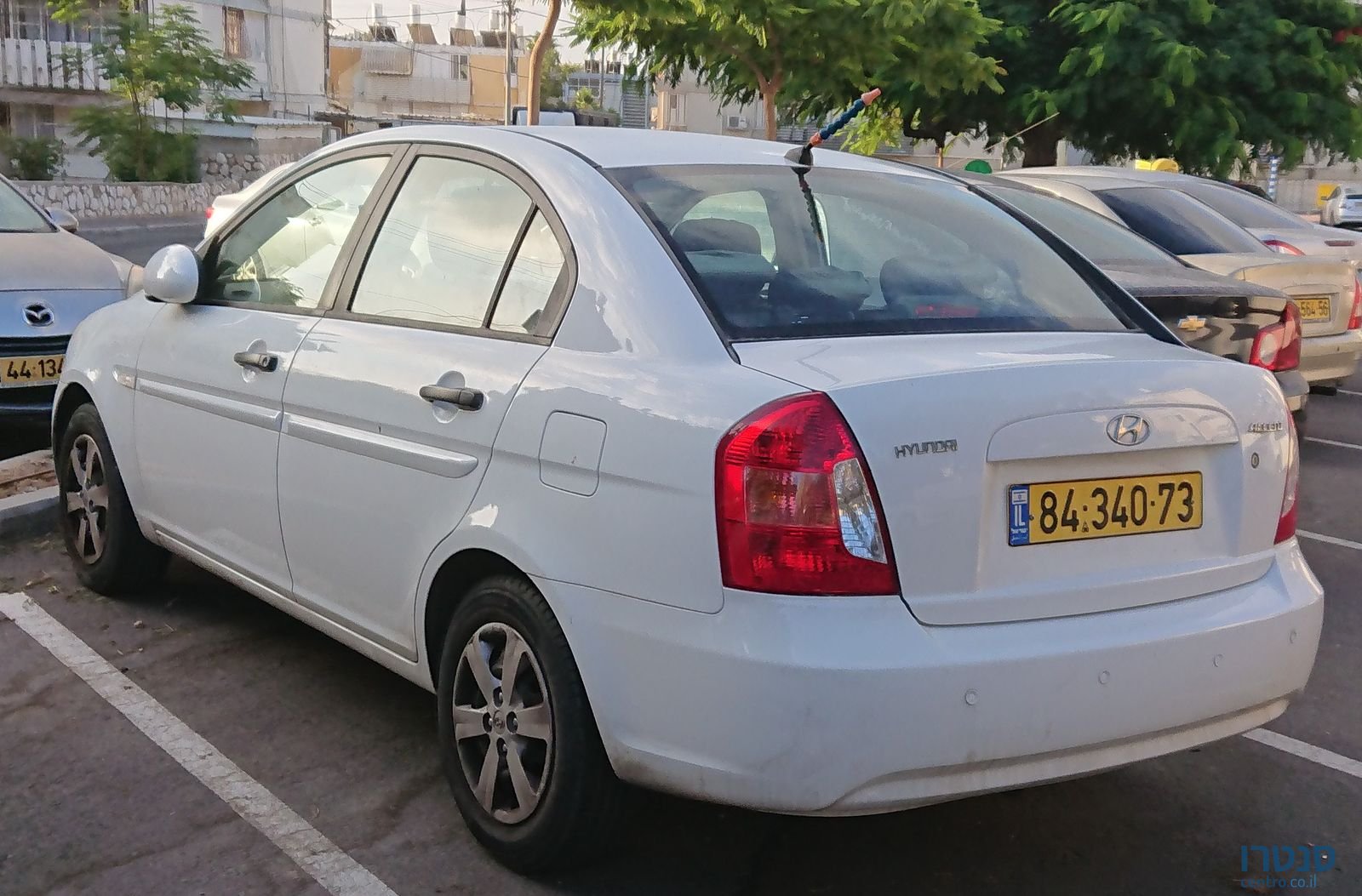 2010' Hyundai Accent photo #1