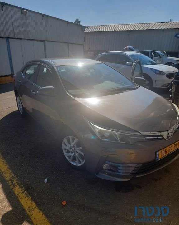 2017' Toyota Corolla טויוטה קורולה photo #2