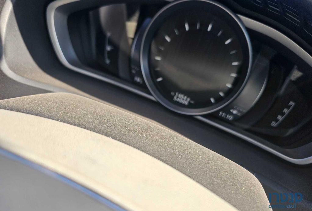 2018' Volvo V40 וולוו photo #6