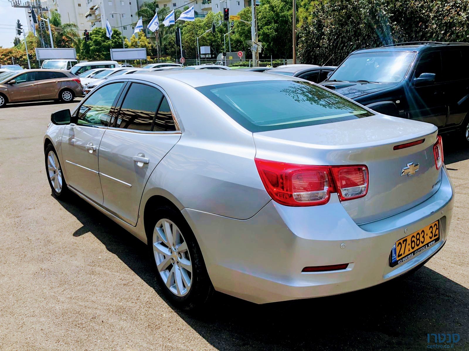 2014' Chevrolet Malibu photo #2