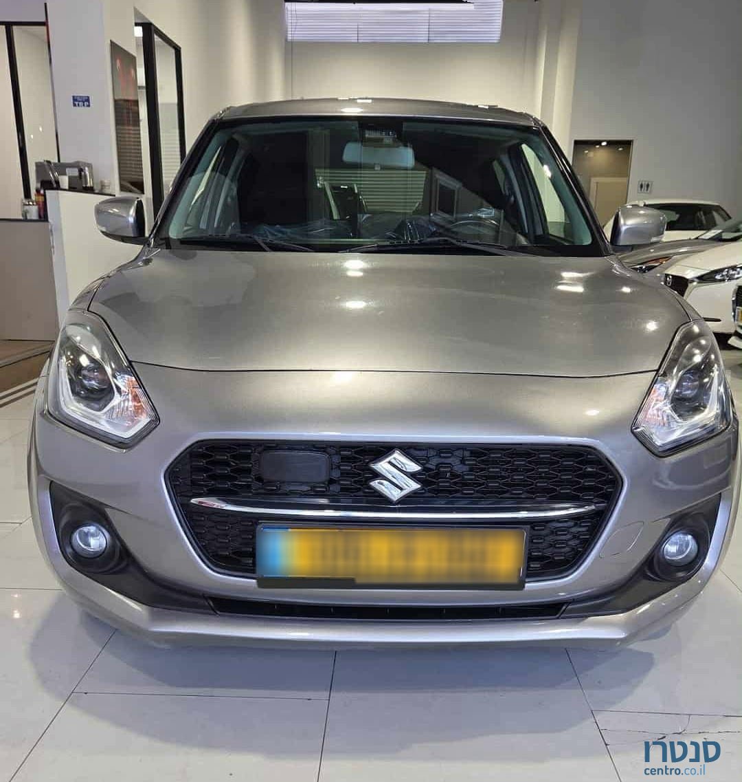 2021' Suzuki Swift photo #1