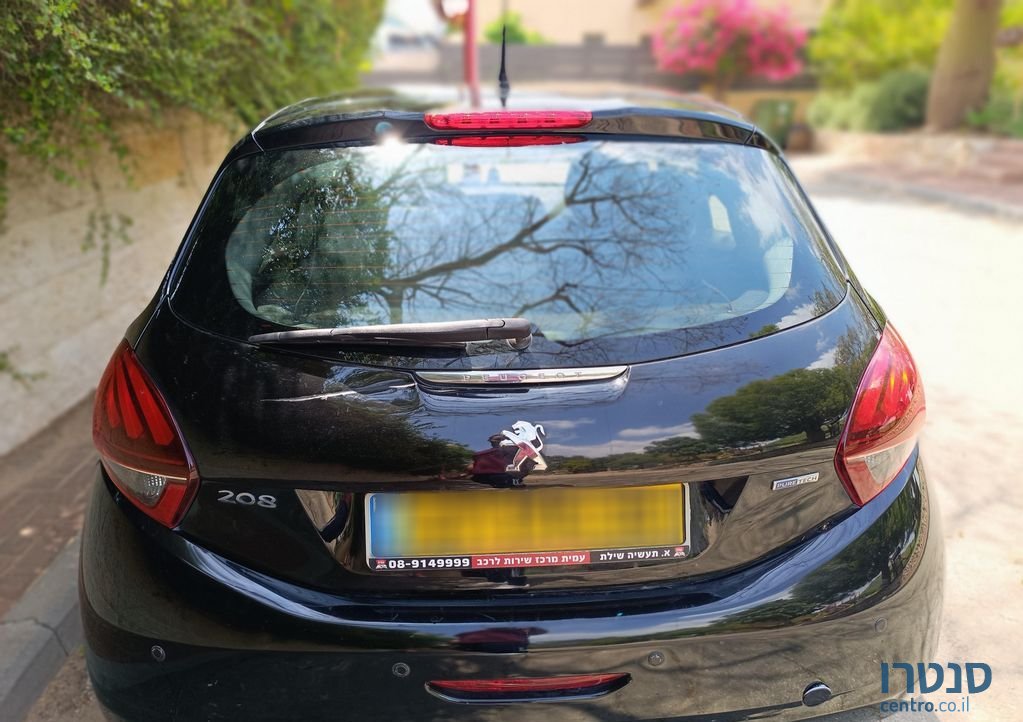 2016' Peugeot 208 פיג'ו photo #3