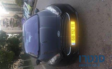 2014' Ford Fiesta פיאסטה טרנד photo #3