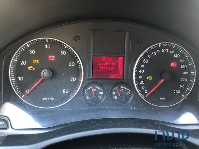 2008' Volkswagen Golf 1.6 photo #5