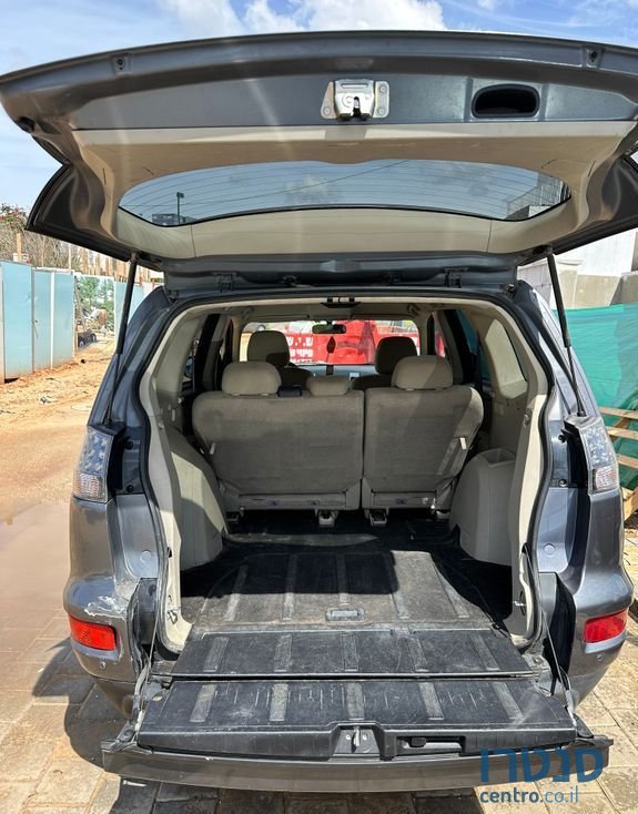 2010' Mitsubishi Outlander מיצובישי אאוטלנדר photo #4