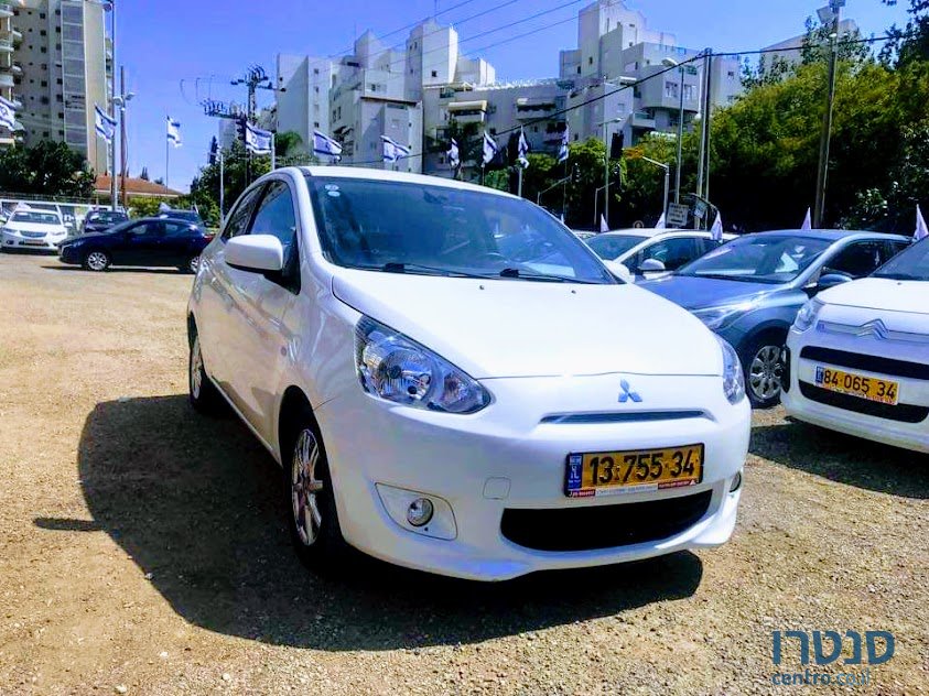 2014' Mitsubishi Space Star photo #1