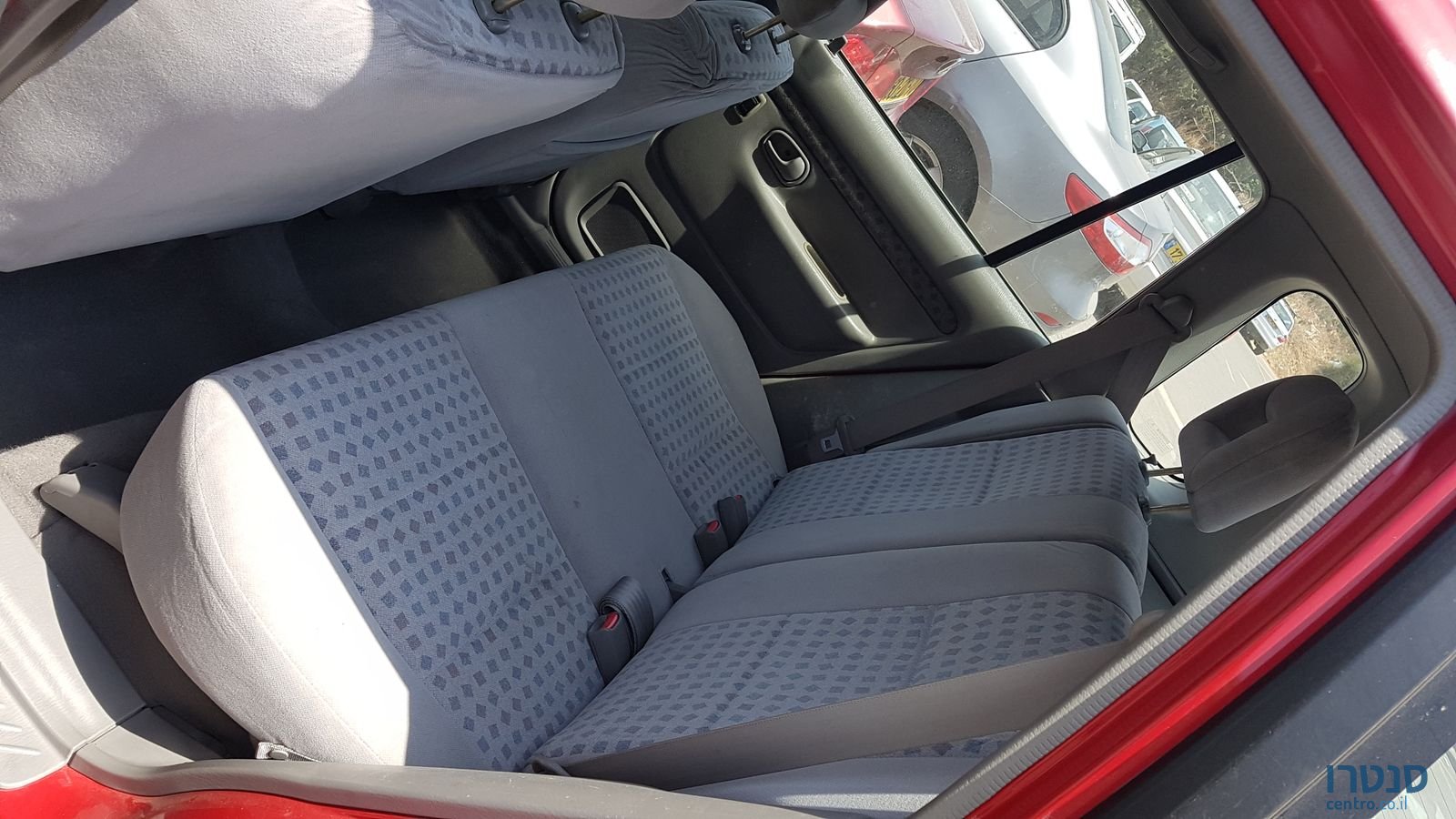 2003' Mazda Demio photo #4