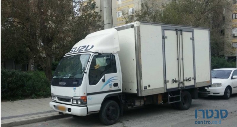 2005' Isuzu photo #1