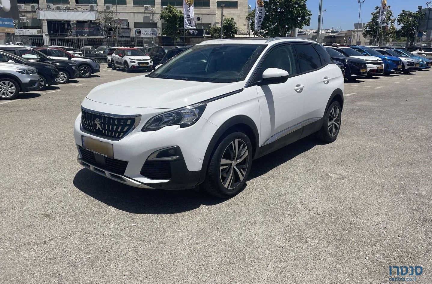 2020' Peugeot 3008 פיג'ו photo #1