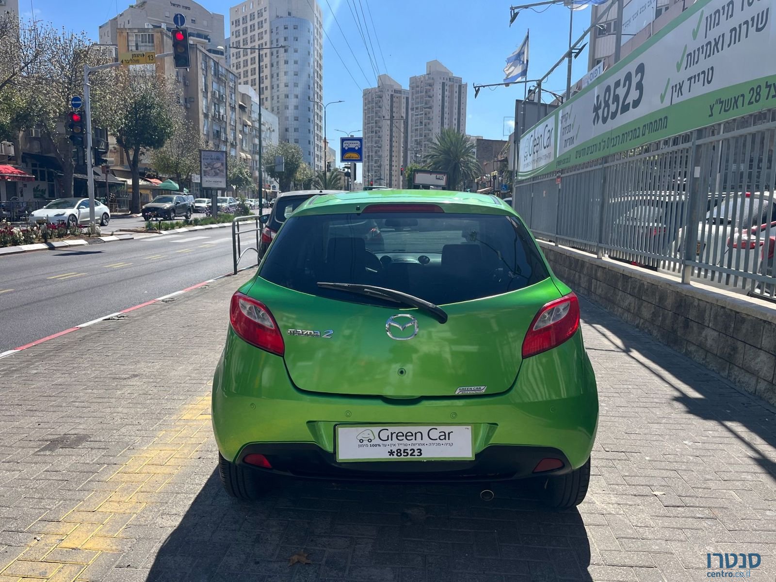 2012' Mazda 2 photo #6