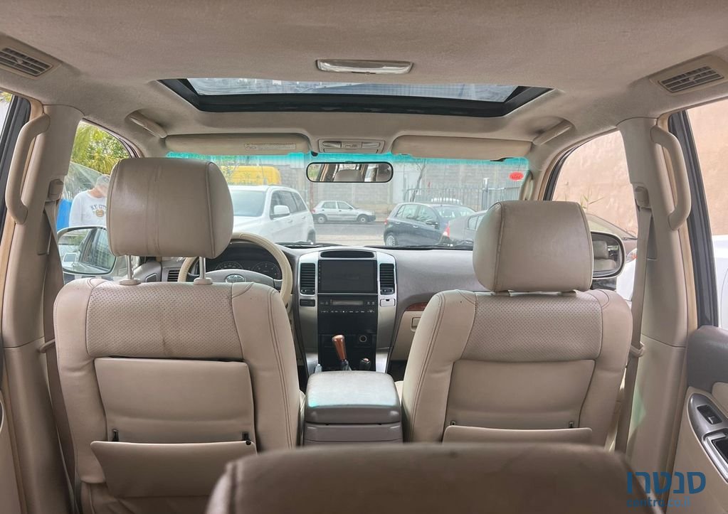 2004' Toyota Land Cruiser טויוטה לנד קרוזר photo #3