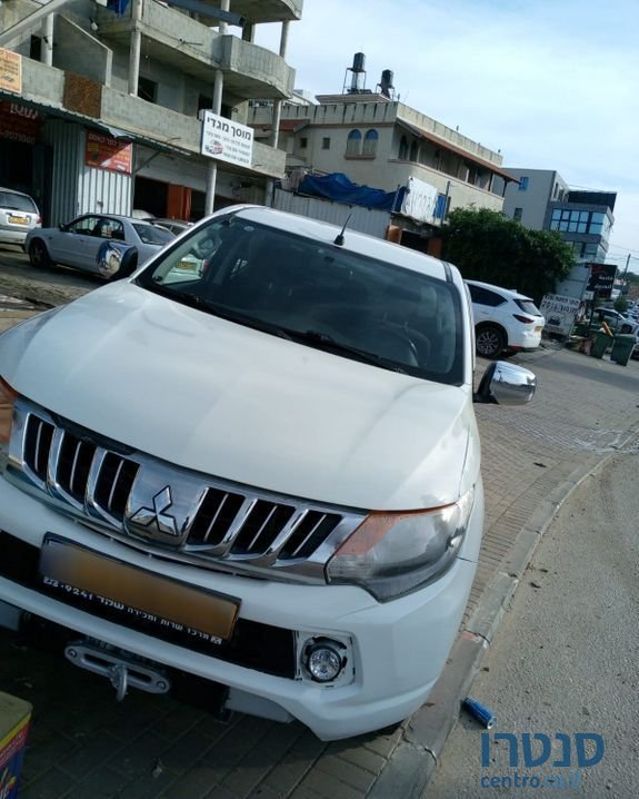 2016' Mitsubishi L200 מיצובישי טרייטון photo #3