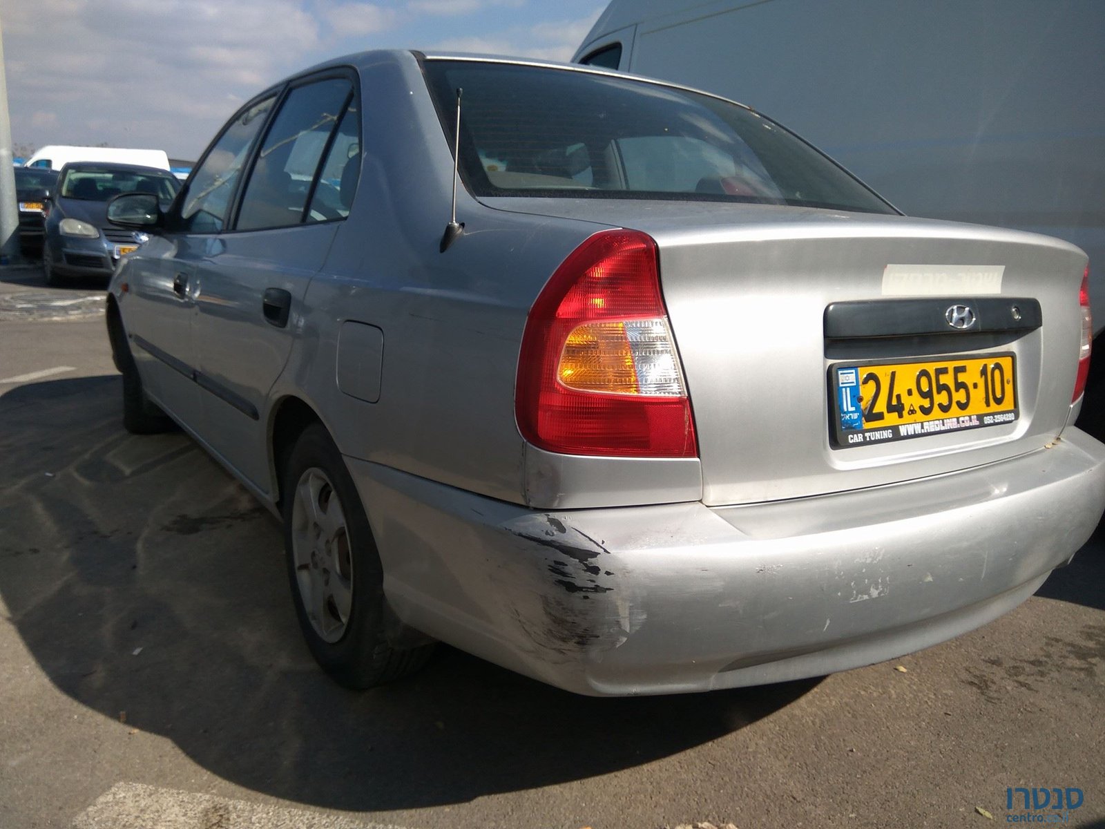 2001' Hyundai Accent photo #4