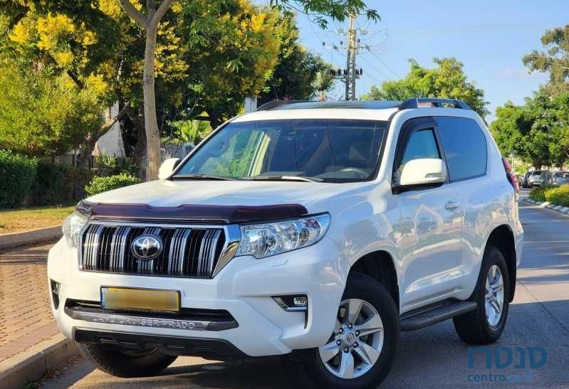 2022' Toyota Land Cruiser טויוטה לנד קרוזר photo #1